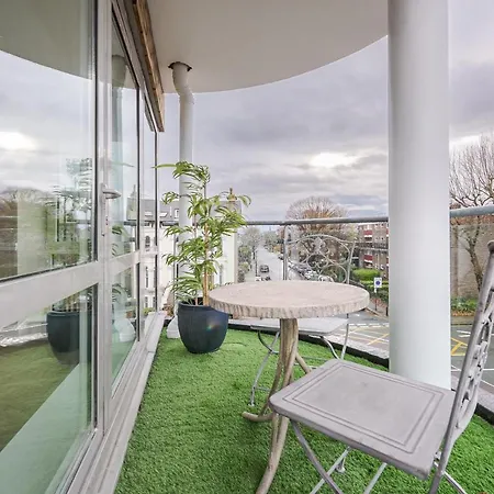 Stunning 2Br 2Bth Apartment With Ac In The Heart Of Chiswick